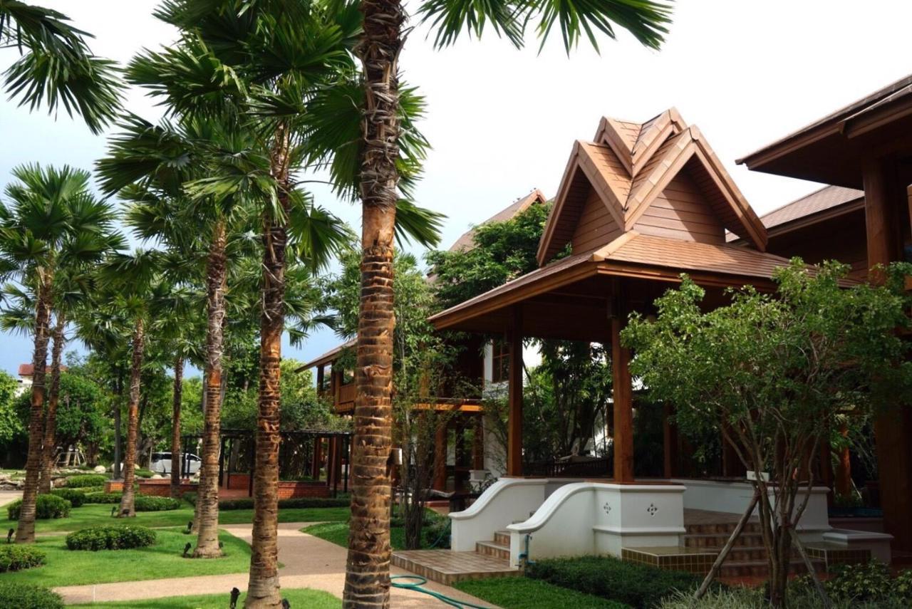 Vanasin Residence Tak Exterior photo