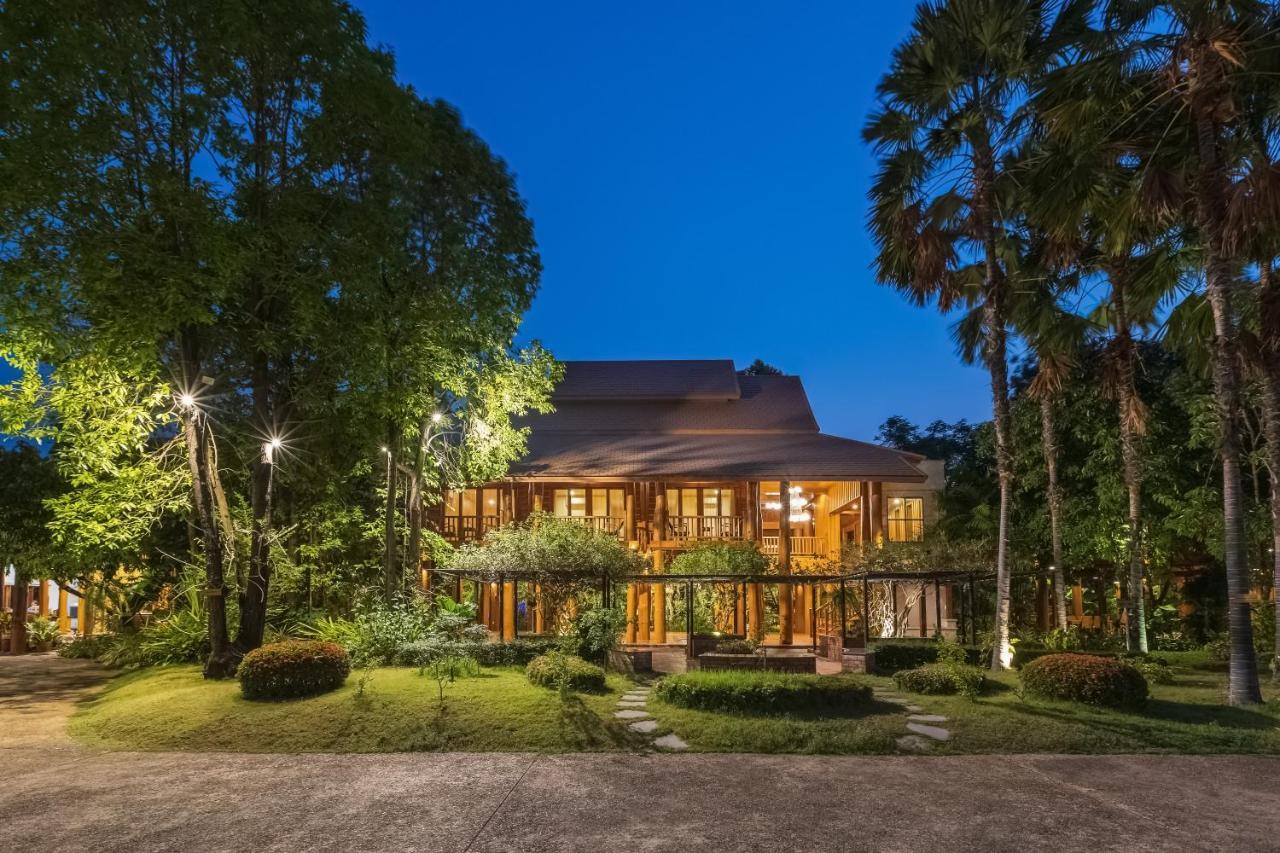 Vanasin Residence Tak Exterior photo